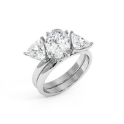 OVAL TRIANGULAR RING